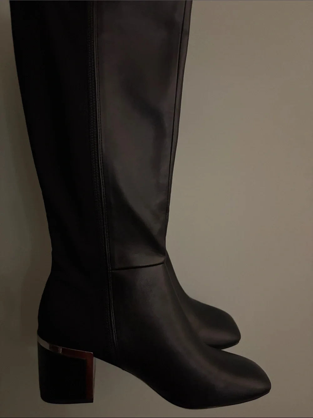 New DKNY Kamiah Knee High Boot Black 8.5